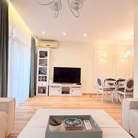 аквамарин - гардън бийч Apartman Csernomorec